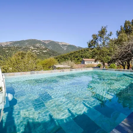 Nice In With 1 Bedrooms And Outdoor Swimming Pool *