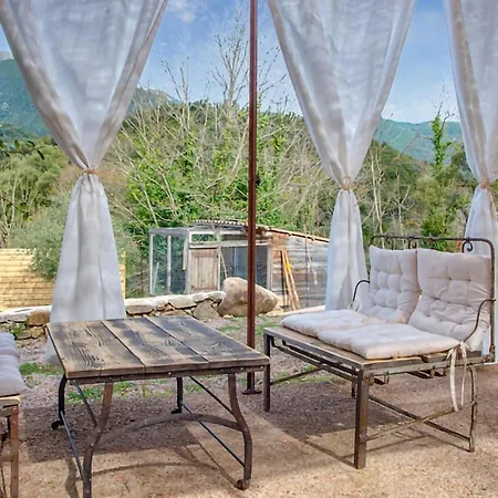 Σπίτι διακοπών Nice In With 1 Bedrooms And Outdoor Swimming Pool *