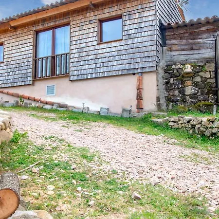 Nice In With 1 Bedrooms And Outdoor Swimming Pool Сasa de vacaciones *